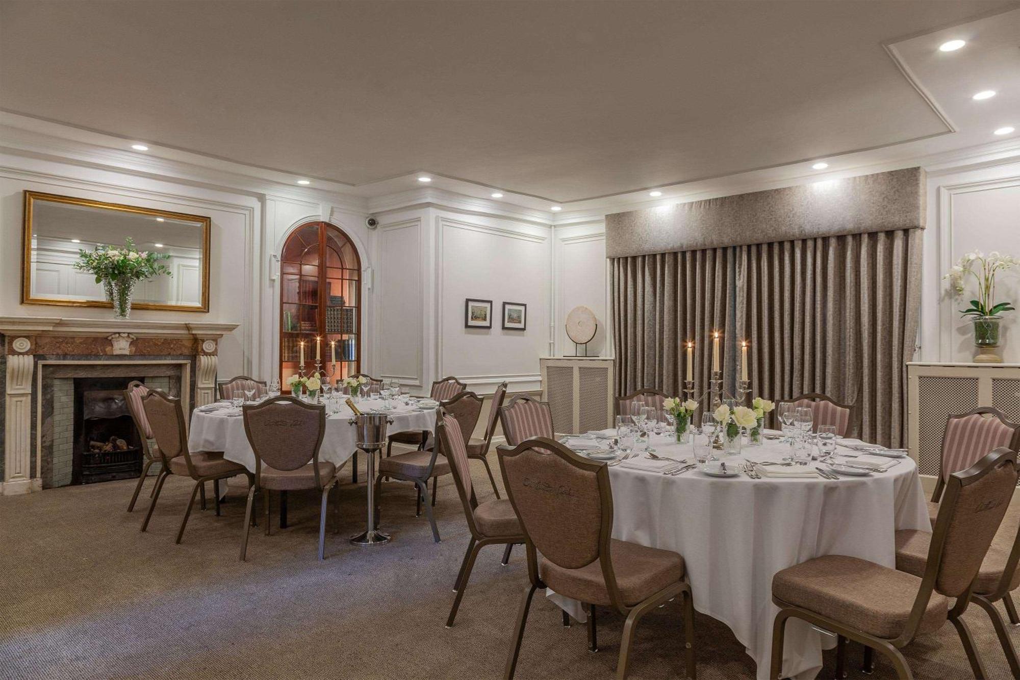 Oatlands Park Hotel Weybridge Exteriör bild